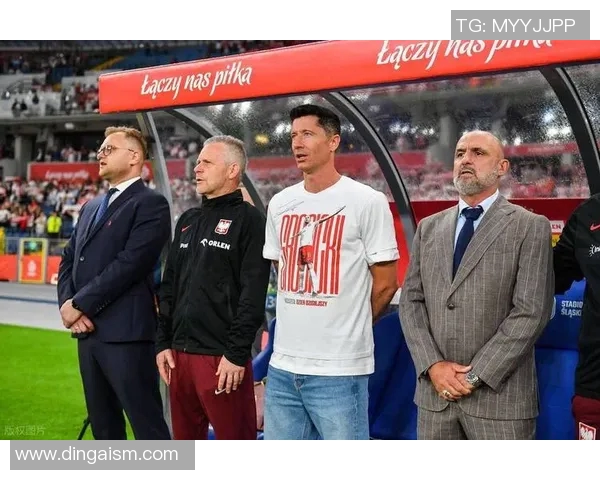 莱万多夫斯基转会AC米兰陷僵局:薪资分歧与意甲工资帽成关键障碍,拜仁慕尼黑前锋引援遇阻 莱万多夫斯基转会AC米兰陷僵局:薪资分歧与意甲工资帽成关键障碍,拜仁慕尼黑前锋引援遇阻